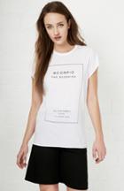 Dailylook The Laundry Room Scorpio Label Rolling Tee In White One Size At Dailylook