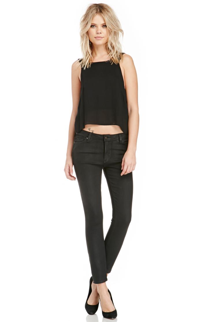 Dailylook Dailylook Cropped Coated Denim Skinnies In Black 27 At Dailylook