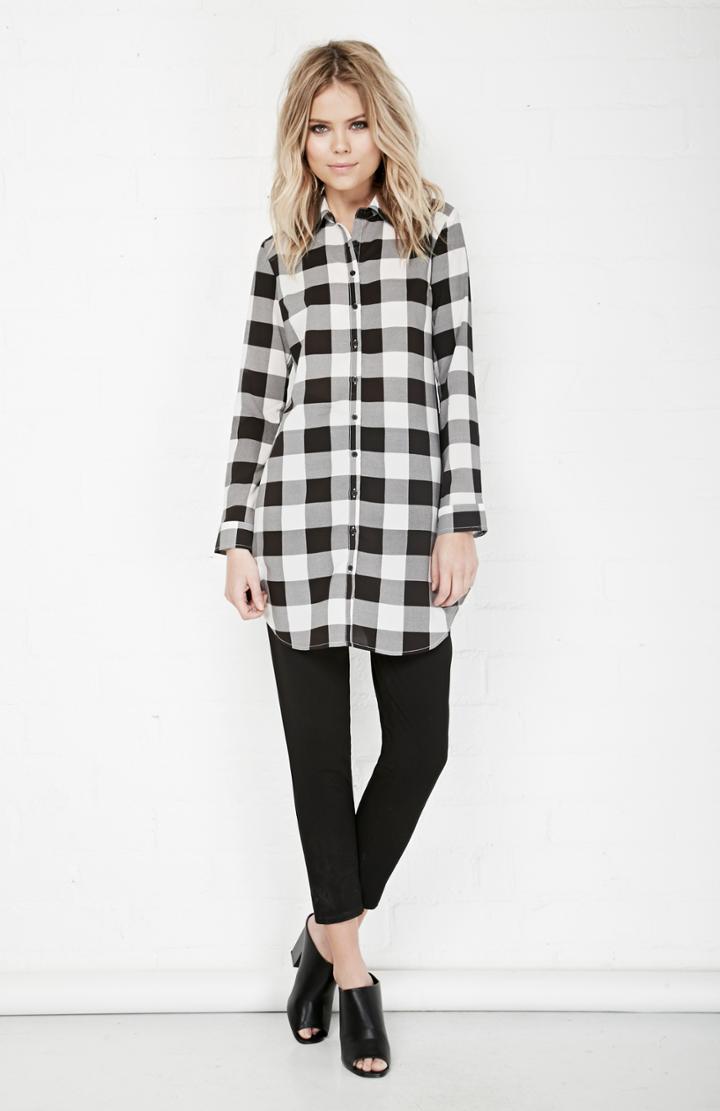 Dailylook Bb Dakota Tanwyn Shirtdress In Black / White Xs - L At Dailylook