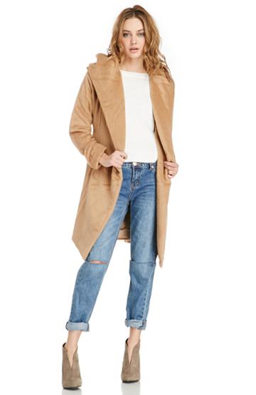 Dailylook Glamorous Hooded Faux Fur Coat In Camel Xs - L At Dailylook