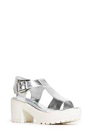 Dailylook Steve Madden Stefano Platform Sandals In Silver 6 - 10 At Dailylook