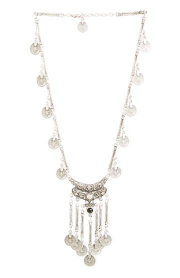 Dailylook Chanour Coin Neck Fringe Necklace In Silver At Dailylook