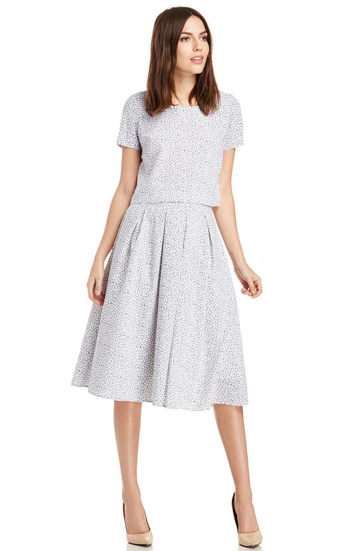 Dailylook J.o.a. Abstract Print Pleated Midi Skirt In White Xs At Dailylook