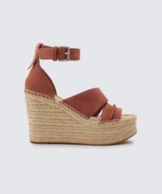 Dolce Vita Simi Wedges Clay