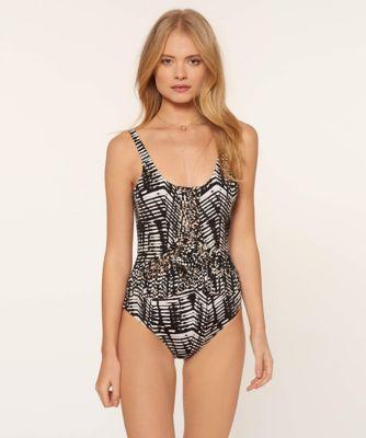 Dolce Vita Jungle Beat Macrame One Piece Whipped