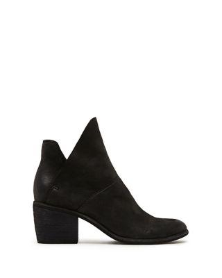 Dolce Vita Salena Booties Sand