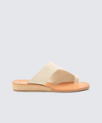 Dolce Vita Hazle Sandals Off White