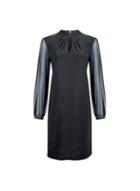 *billie & Blossom Black Twist Shift Dress