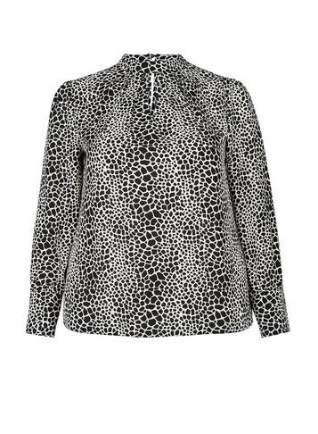 Dorothy Perkins *dp Curve Monochrome Giraffe Print Pleat Neck Top