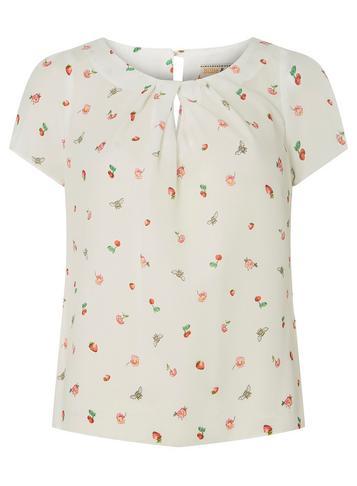 Dorothy Perkins *billie & Blossom Petite White Strawberry Print Top
