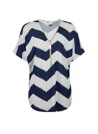 *billie & Blossom Navy Zig Zag Stripes Top