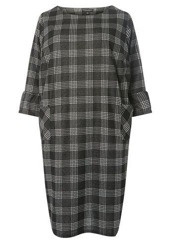 Dorothy Perkins Dp Curve Monochrome Checked Shift Dress
