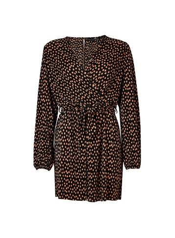 Dorothy Perkins *black Plisse Print Spot Playsuit