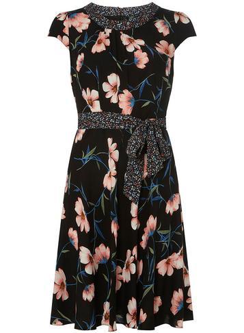 Dorothy Perkins *billie & Blossom Petite Black Floral Skater Dress