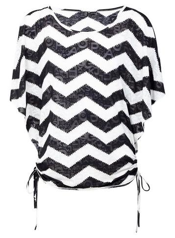 *izabel London Chevron Print Batwing T-shirt