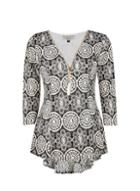 *billie & Blossom Mono Spiral Mesh Sleeve Top