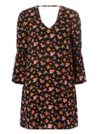 *noisy May Black Floral V-neck Shift Dress