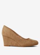 Dorothy Perkins Wide Fit Taupe Dreams Court Shoes