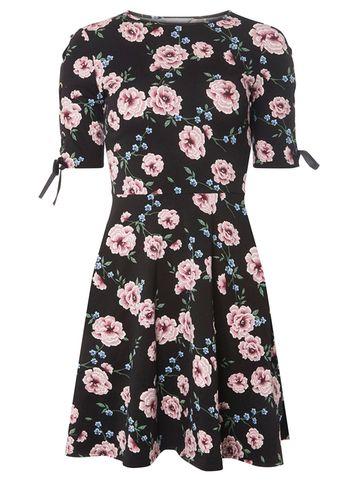 Dorothy Perkins Petite Black Floral Print Fit And Flare Dress