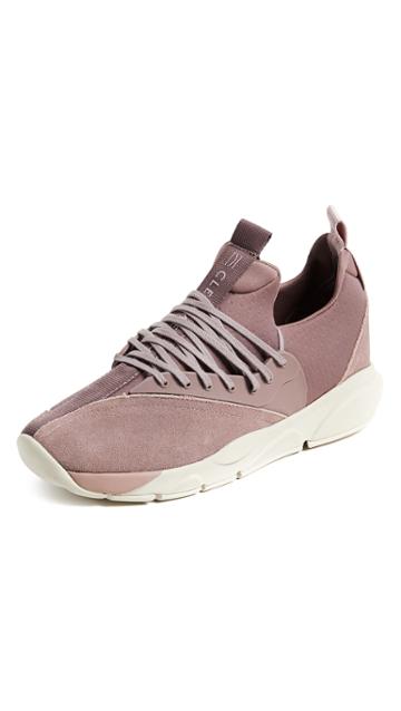 Clear Weather Cloud Stryk Sneakers