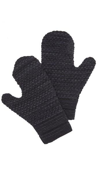 S N S Herning Final Mittens