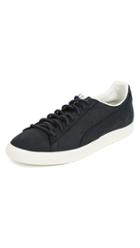 Puma Select Clyde Frosted Sneaker
