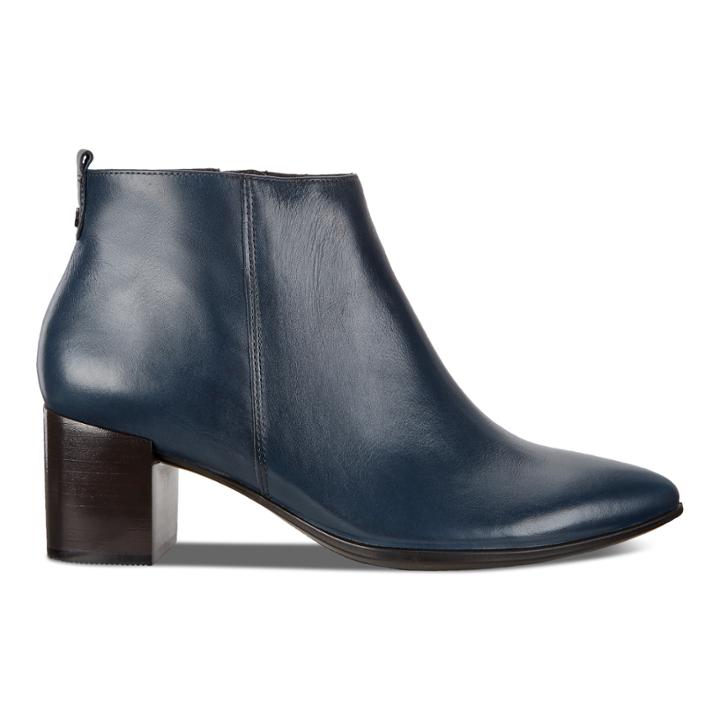 Ecco Shape 45 Block Boot Size 7-7.5 Pavement