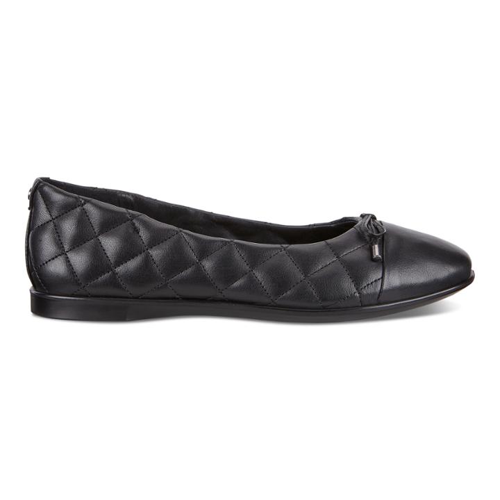 Ecco Qulited Inscise Flat