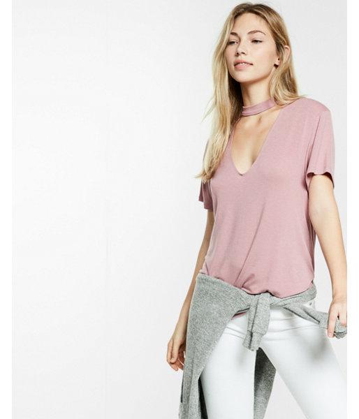 Express Womens Express One Eleven Choker V-neck Tee