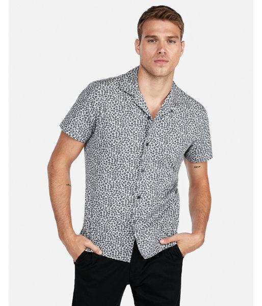 Express Mens Slim Leopard Print Short