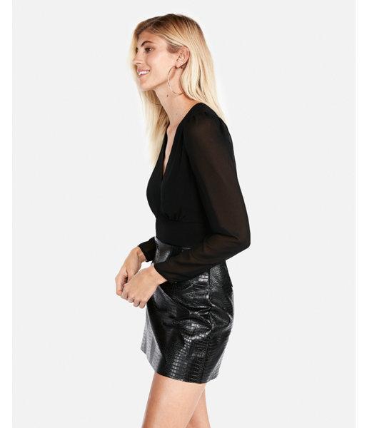 Express Womens Solid Surplice Cropped Blouse