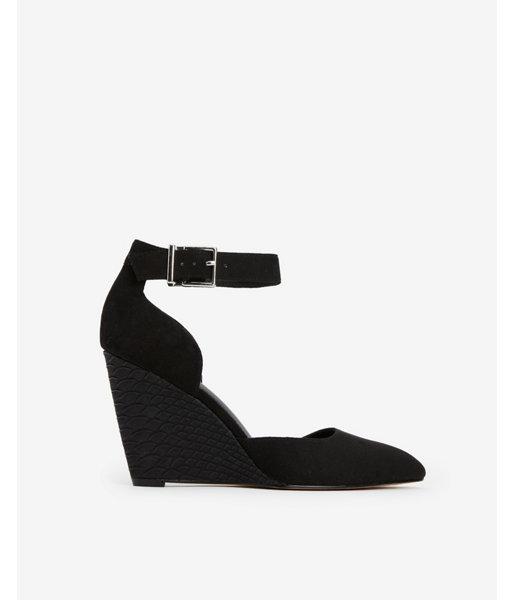 Express Womens Closed Toe Wedge