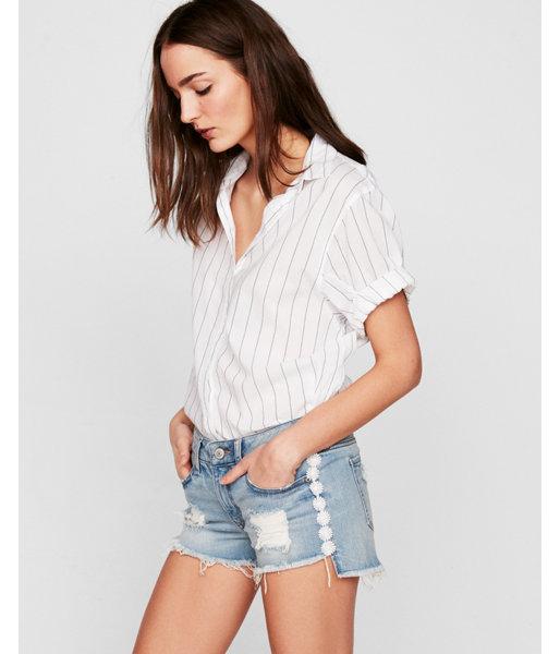 Express Womens Mid Rise Eyelet Trim Cutoff Denim