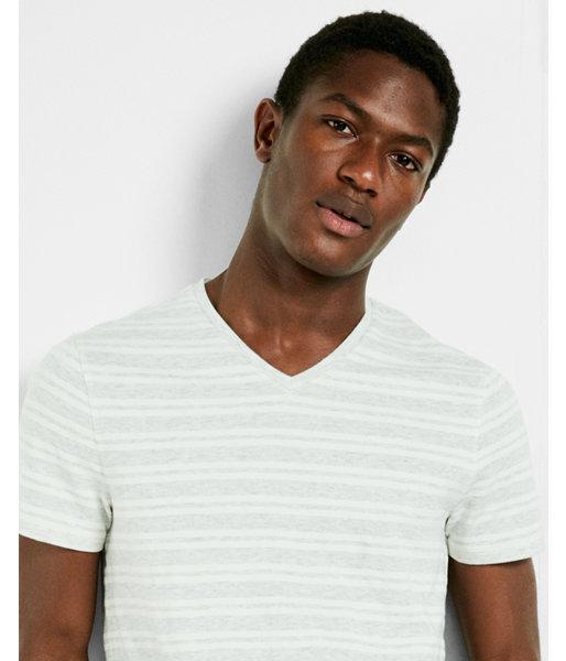 Express Mens Jacquard Jersey Stripe V-neck Tee