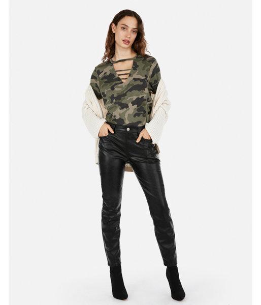 Express Womens Express Womens Express One Eleven Camo Strappy Linen-blend Boyfriend Tee