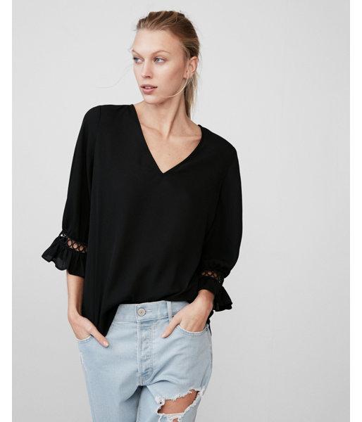 Express Womens Ruffle Trim V-neck Blouse