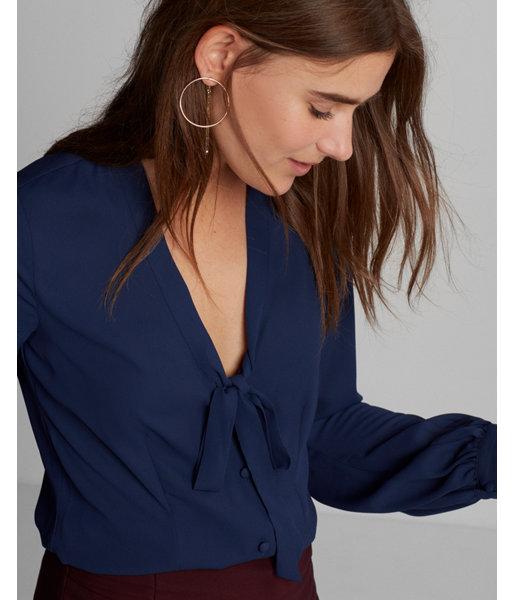 Express Fitted Tie Neck