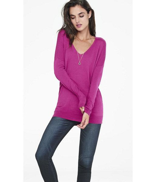 Express Women's Sweaters & Cardigans Hint Of Cashmere V-neck Wedge Tunic