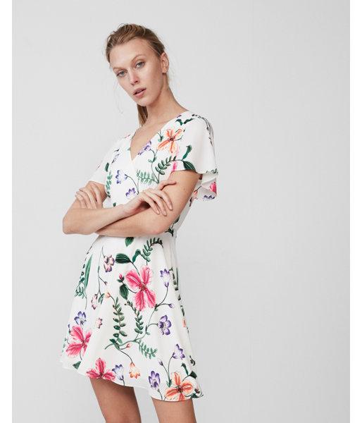 Express Womens Express Womens Petite Floral Surplice Flutter Sleeve Fit And Flare Dress