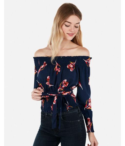 Express Womens Printed Off The Shoulder Paperbag