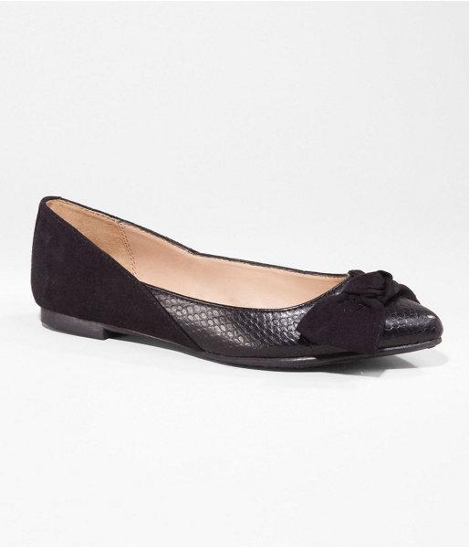 Womens Pointed Toe Bow Top Flat Black 6