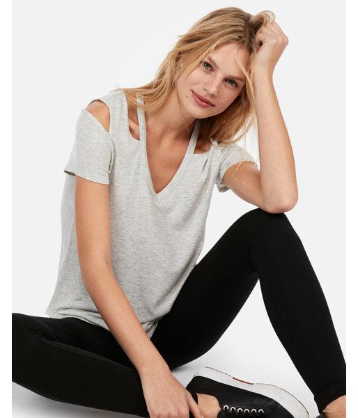 Express Womens Express One Eleven Slash V-neck Tee