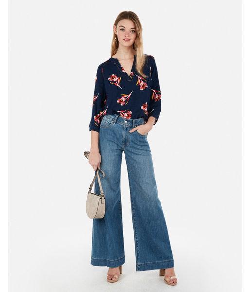 Express Womens Printed Deep V-neck Eyelet Trim Popover Top