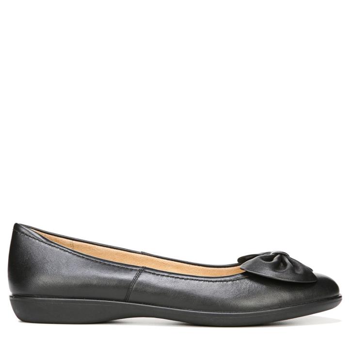 Naturalizer Women's Fresno Medium/wide Flat Shoes 