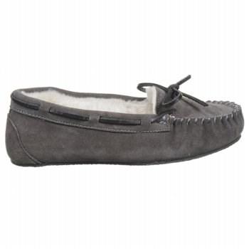 Minnetonka Moccasin Women's Britt Trapper Slipper Accessories 