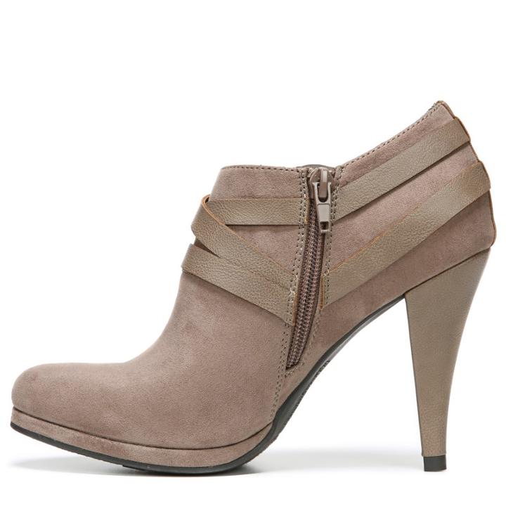 Fergalicious Women's Crissy Booties 