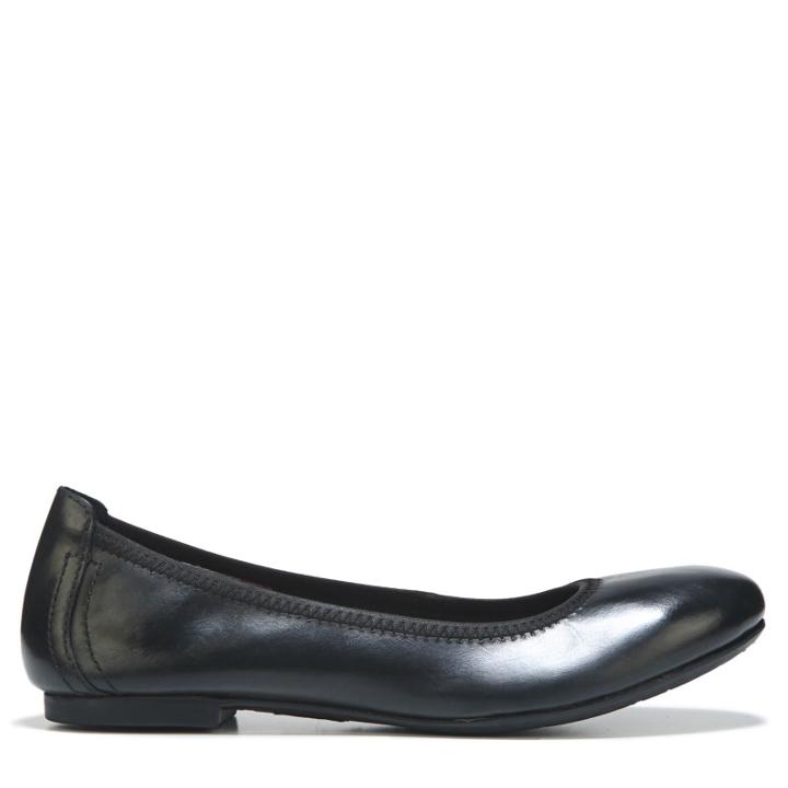 Born Women's Julianne Flat Shoes 