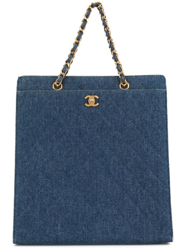 Chanel Pre-owned Quilted Cc Logos Chain Hand Tote Bag - Blue