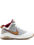Nike Lebron Vii P.s (pop) Sneakers - White