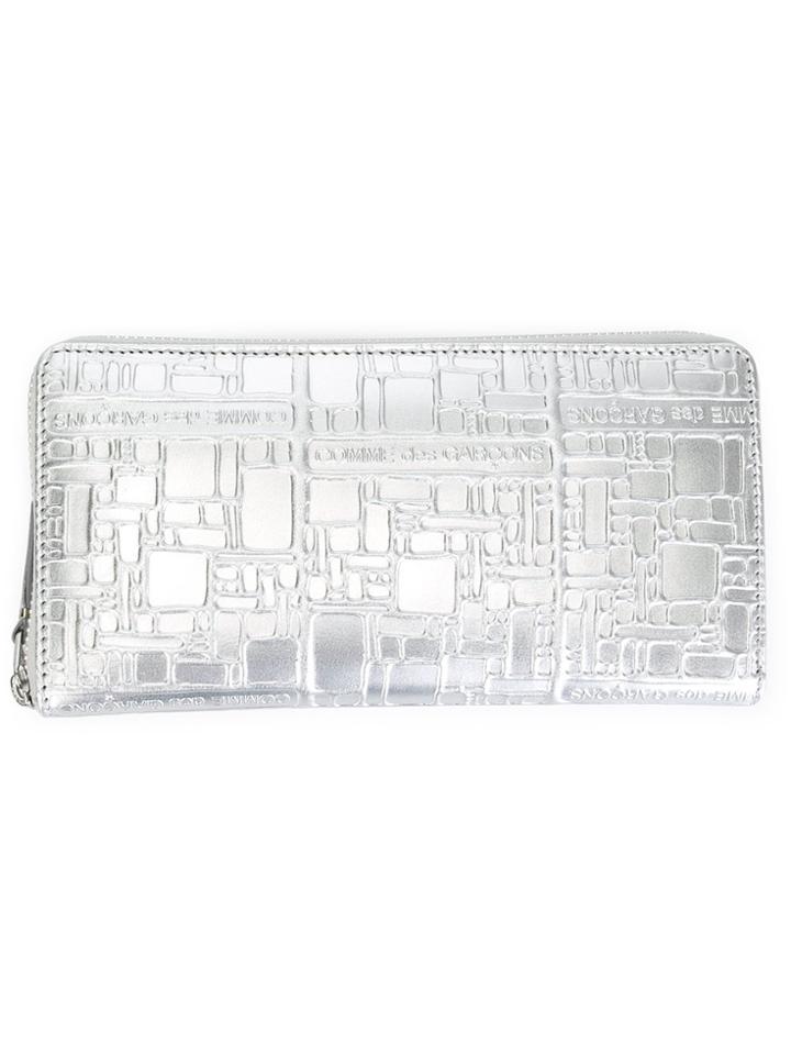 Comme Des Garçons Wallet 'embossed Logo' Wallet - Grey